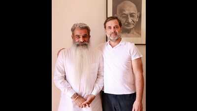 Former Punjab minister and state Congress working president, Bharat Bhushan Ashu, is among the front-runners from the Congress for a ticket from Ludhiana West. (HT Photo)