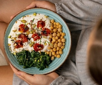 Dietary fibre promotes feeling of satiety and thus can prevent one from over-indulging and gaining weight. (Freepik) Dietary fibre promotes feeling of satiety and thus can prevent one from over-indulging and gaining weight. (Freepik)