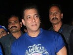 Salman Khan leaves fans in awe with his fresh look at a cricket event in Mumbai. Salman Khan leaves fans in awe with his fresh look at a cricket event in Mumbai.