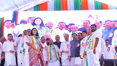 Within six months after joining Congress, former MP Bhaskar Khatgaonkar joins NCP Within six months after joining Congress, former MP Bhaskar Khatgaonkar joins NCP