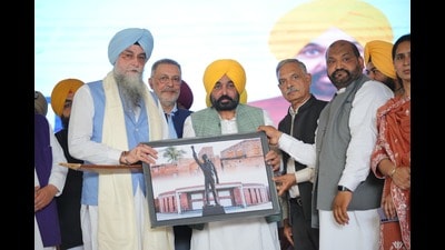 As per officials, the medical college would be attached to the civil hospital, with specialists and super-specialists available round-the-clock. (HT Photo) As per officials, the medical college would be attached to the civil hospital, with specialists and super-specialists available round-the-clock. (HT Photo)