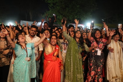 Students from various DU colleges who gathered at LSR fest, danced their hearts out on popular Sufi songs. (Photo: Manoj Verma/HT)
