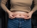 Nutritionist shares 4 simple steps to combat belly fat. 