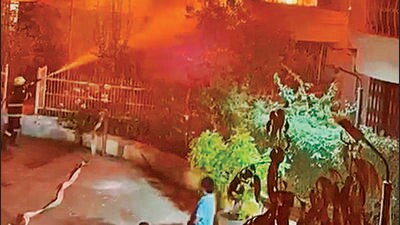 Plucky security guard dies in Vidyavihar building fire Plucky security guard dies in Vidyavihar building fire