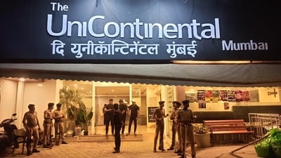 Hotel Unicontinental, where Kunal Kamra's show was filmed, was ransacked by Shiv Sena workers. (HT Photo/Satish Bate) Hotel Unicontinental, where Kunal Kamra's show was filmed, was ransacked by Shiv Sena workers. (HT Photo/Satish Bate)