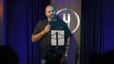 Kunal Kamra, without taking names, seemingly mocked Eknath Shinde by modifying a song from 'Dil Toh Pagal Hai' movie. (Screengrab/X/@kunalkamra88) Kunal Kamra, without taking names, seemingly mocked Eknath Shinde by modifying a song from 'Dil Toh Pagal Hai' movie. (Screengrab/X/@kunalkamra88)