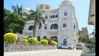 At least 42 members of the Shiromani Gurdwara Parbandhak Committee (SGPC) General House, including that of Sukhbir Singh Badal camp, have backed a resolution against the “unceremonious” removal of takht jathedars. At least 42 members of the Shiromani Gurdwara Parbandhak Committee (SGPC) General House, including that of Sukhbir Singh Badal camp, have backed a resolution against the “unceremonious” removal of takht jathedars.