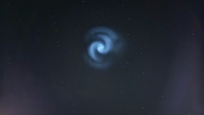 Mysterious spiral lights up UK sky, linked to SpaceX rocket (X/WarRoomIntel1) Mysterious spiral lights up UK sky, linked to SpaceX rocket (X/WarRoomIntel1)