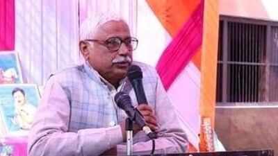 Gulfam Singh Yadav was a Bharatiya Janata Party (BJP) leader who had taken on Mulayam Singh Yadav in 2004.. (X (@MemesWorld4u))