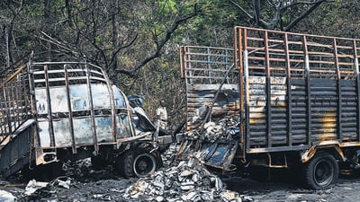 Mumbai, India. Mar 25, 2025: View of the Site of fire at the PNGG colony near Dharavi-Sion Link Road in Dharavi area of Mumbai. On Monday night, a massive fire broke out in a truck carrying gas after cylinders exploded. Mumbai, India. Mar 25, 2025. (Photo by Raju Shinde/HT Photo) (Hindustan Times) Mumbai, India. Mar 25, 2025: View of the Site of fire at the PNGG colony near Dharavi-Sion Link Road in Dharavi area of Mumbai. On Monday night, a massive fire broke out in a truck carrying gas after cylinders exploded. Mumbai, India. Mar 25, 2025. (Photo by Raju Shinde/HT Photo) (Hindustan Times)