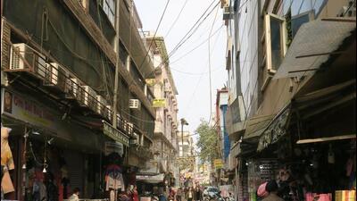 Overhead power cables in a shopping district. (Getty Images) Overhead power cables in a shopping district. (Getty Images)