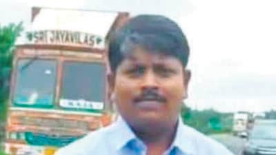 Parbhani, India. 16, 2024: A 35-year-old man named Somnath Suryawanshi died in Parbhani district jail on December 15, 2024. Suryawanshi was detained alongside 50 other Dalit youths for their alleged involvement in the violence that broke out in the city following the desecration of a replica of the Constitution on December 10, 2024. Parbhani, India. Dec 16, 2024. (Photo by HT Photo) (Hindustan Times) Parbhani, India. 16, 2024: A 35-year-old man named Somnath Suryawanshi died in Parbhani district jail on December 15, 2024. Suryawanshi was detained alongside 50 other Dalit youths for their alleged involvement in the violence that broke out in the city following the desecration of a replica of the Constitution on December 10, 2024. Parbhani, India. Dec 16, 2024. (Photo by HT Photo) (Hindustan Times)