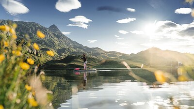 Relax at Lake Bettmersee with the family – soak in the views, swim, or paddle in this picturesque mountain lake. Relax at Lake Bettmersee with the family – soak in the views, swim, or paddle in this picturesque mountain lake.