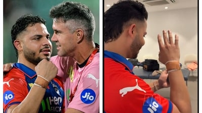 Kevin Pietersen hugs Ashutosh Sharma; Shikhar Dhawan in a video call with Ashutosh. Kevin Pietersen hugs Ashutosh Sharma; Shikhar Dhawan in a video call with Ashutosh.