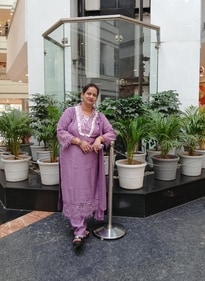 Chitrakala Kaushal, beautician