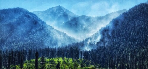 Kashmir’s serene valleys and tranquil lakes offer a perfect retreat. (Pixabay) Kashmir’s serene valleys and tranquil lakes offer a perfect retreat. (Pixabay)