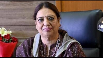 Chandigarh mayor Harpreet Kaur Babla has urged the UT administration Gulab Chand Kataria to extend a provision, allowing those who have already purchased stamp papers to register their sale deeds at the old rates even after the March 31 deadline. (HT File) Chandigarh mayor Harpreet Kaur Babla has urged the UT administration Gulab Chand Kataria to extend a provision, allowing those who have already purchased stamp papers to register their sale deeds at the old rates even after the March 31 deadline. (HT File)