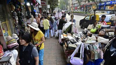 Mumbai, India - Feb. 6, 2025: Hawkers at Colaba Causway, in Mumbai, India, on Thursday, February 6, 2025. (Photo by Anshuman Poyrekar/ Hindustan Times) (Hindustan Times) Mumbai, India - Feb. 6, 2025: Hawkers at Colaba Causway, in Mumbai, India, on Thursday, February 6, 2025. (Photo by Anshuman Poyrekar/ Hindustan Times) (Hindustan Times)