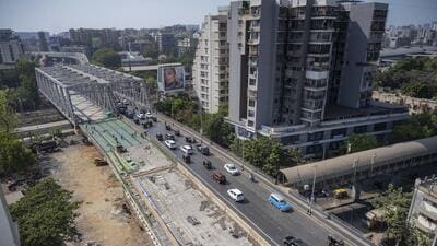 Mumbai, India - March 20, 2025: A view of the Gokhale Bridge at Andheri in Mumbai, India, on Thursday, March 20, 2025. (Photo by Satish Bate/ Hindustan Times) (Hindustan Times)