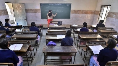Delhi schools could face action for forcing uniforms and books from specific vendors. (Raj K Raj / Hindustan Times) Delhi schools could face action for forcing uniforms and books from specific vendors. (Raj K Raj / Hindustan Times)