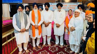 The Akal Takht-constituted five-member panel visited Jalandhar to initiate the membership drive of Shiromani Akali Dal (SAD). (HT Photo) The Akal Takht-constituted five-member panel visited Jalandhar to initiate the membership drive of Shiromani Akali Dal (SAD). (HT Photo)