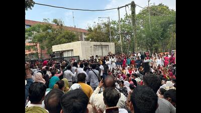 The protesters also sought a theft case against Ranjit Kaur, 40, of Kharar, whom they accused of financial misconduct in the church. (HT)