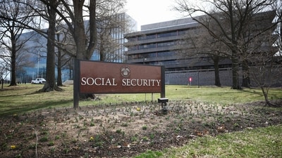 Social Security Administration has suggested people to call and make an in-person appointment in order to initiate and finalise the claim in a single session. (Getty Images via AFP) Social Security Administration has suggested people to call and make an in-person appointment in order to initiate and finalise the claim in a single session. (Getty Images via AFP)