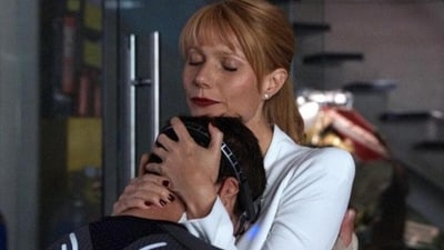 Robert Downey Jr and Gwyneth Paltrow as Tony Stark and Pepper Potts. Robert Downey Jr and Gwyneth Paltrow as Tony Stark and Pepper Potts.