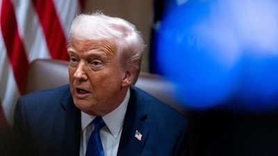 US President Donald Trump is working to decimate disfavored federal agencies with a barrage of job and funding cuts (Bloomberg)