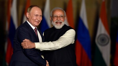 Prime Minister Narendra Modi with Russian President Vladimir Putin in New Delhi on December 6, 2021. (Sanjeev Verma/HT photo) Prime Minister Narendra Modi with Russian President Vladimir Putin in New Delhi on December 6, 2021. (Sanjeev Verma/HT photo)