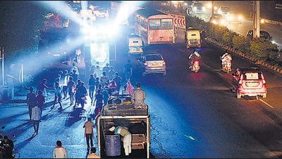Residential welfare associations (RWAs) have raised concerns over rows of “boom box trucks” that blast devotional music at deafening volumes on the city’s streets. (Arvind Yadav/ HT Photo) Residential welfare associations (RWAs) have raised concerns over rows of “boom box trucks” that blast devotional music at deafening volumes on the city’s streets. (Arvind Yadav/ HT Photo)