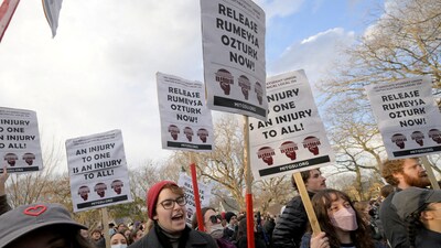 Demonstrators take part in the Stand with Rumeysa Ozturk,Tufts PHD Student emergency rally, at Powder House Square Park, after Ozturk was taken into custody by federal agents, in Somerville, Massachusetts, U.S. March 26, 2025 (REUTERS/Faith Ninivaggi) (REUTERS)
