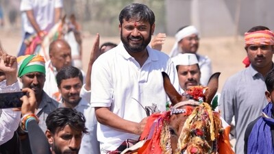 Congress leader Kanhaiya Kumar during 'Palayan Roko Naukri Do Yatra' in Bihar. (HT Photo)