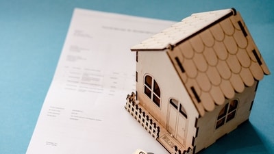 Jammu and Kashmir govt exempts stamp duty on property transfers executed through Gift Deed between blood relatives. (Representational photo) (Pixabay) Jammu and Kashmir govt exempts stamp duty on property transfers executed through Gift Deed between blood relatives. (Representational photo) (Pixabay)