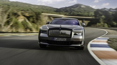Currently, there are no details regarding a launch in India, yet the manufacturer has previously introduced other Black Badge versions in the region making it likely that this model will be introduced as well. Currently, there are no details regarding a launch in India, yet the manufacturer has previously introduced other Black Badge versions in the region making it likely that this model will be introduced as well.