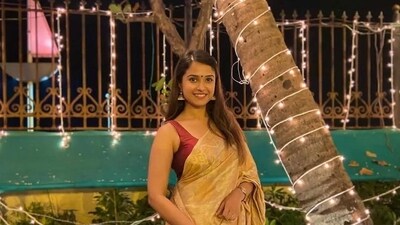 Disha Salian, former celebrity manager, was reportedly depressed due to her father misusing money, claimed the Mumbai police (@Rishabhsingh4747/Instagram) Disha Salian, former celebrity manager, was reportedly depressed due to her father misusing money, claimed the Mumbai police (@Rishabhsingh4747/Instagram)