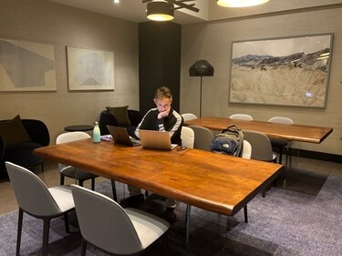Meet the People Who Work Fully Remote—and Hate It Meet the People Who Work Fully Remote—and Hate It