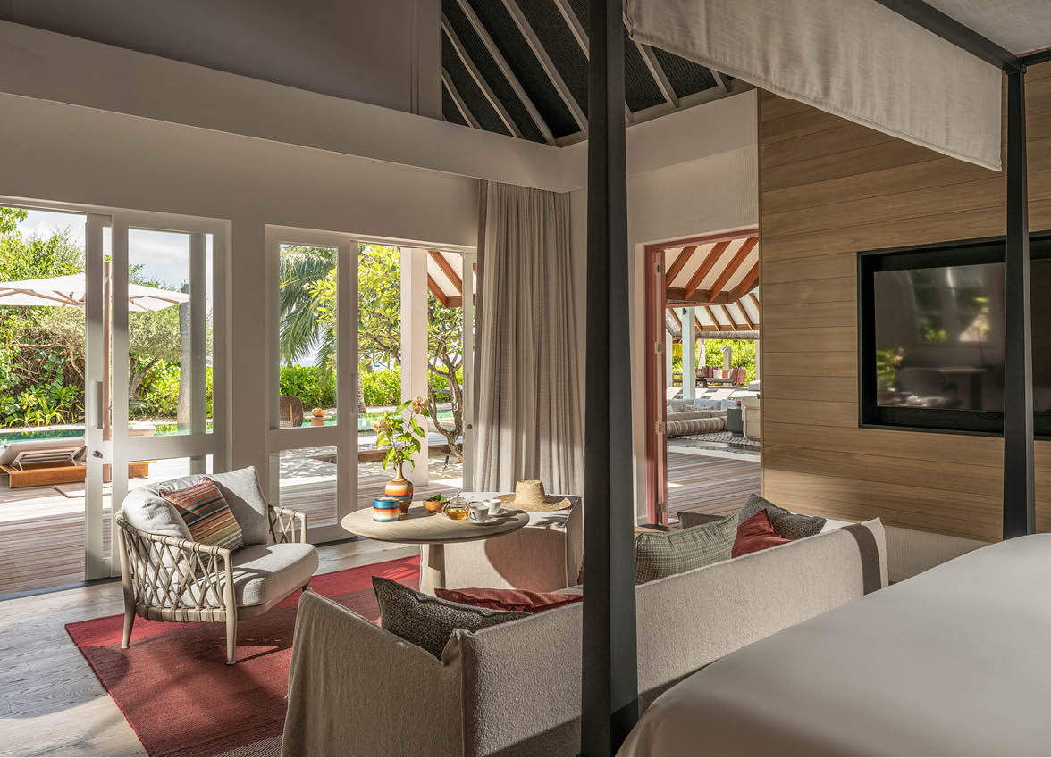 The stunning property has beautiful villas with a huge garden and a pool. The stunning property has beautiful villas with a huge garden and a pool.