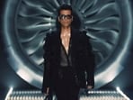 Karan Johar turns showstopper at Lakme Fashion Week. Karan Johar turns showstopper at Lakme Fashion Week.