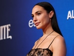 Gal Gadot's performance in Snow White is facing backlash on social media, with many users expressing disappointment and calling for a boycott.