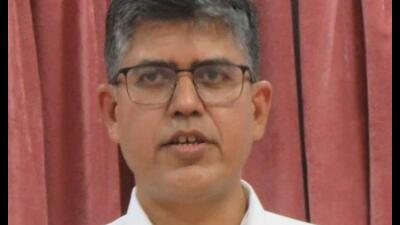 An IAF civil engineer SN Mishra who was killed at his residence in Air Force colony, Bamrauli under Pura Mufti police station in Prayagraj late on Friday night (Sourced) An IAF civil engineer SN Mishra who was killed at his residence in Air Force colony, Bamrauli under Pura Mufti police station in Prayagraj late on Friday night (Sourced)