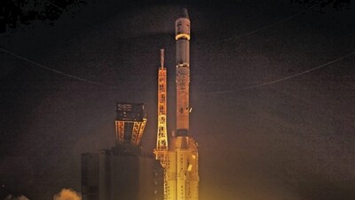 ISRO's Geosynchronous Satellite Launch Vehicle (GSLV-F15) carrying navigation satellite NVS-02 lifts off from the Satish Dhawan Space Centre (SDSC), in Sriharikta, Andhra Pradesh. (Representative image) (X-@isro FILE)