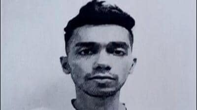 Indian man arriving from Bangkok arrested with weed worth ₹3 crore Indian man arriving from Bangkok arrested with weed worth ₹3 crore