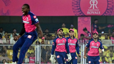 Chasing 183, CSK found themselves at 5/1 in the first three overs, with Jofra Archer starting with a maiden wicket over, dismissing Rachin Ravindra (0). (Surjeet Yadav) Chasing 183, CSK found themselves at 5/1 in the first three overs, with Jofra Archer starting with a maiden wicket over, dismissing Rachin Ravindra (0). (Surjeet Yadav)