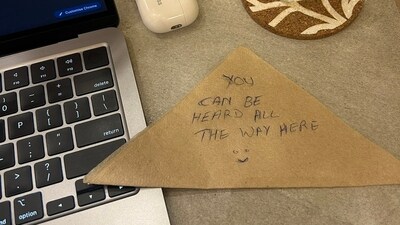 A woman in Bengaluru got a surprise note at a cafe—not a phone number, but a noise complaint. (X/@sujatayadav1711) A woman in Bengaluru got a surprise note at a cafe—not a phone number, but a noise complaint. (X/@sujatayadav1711)