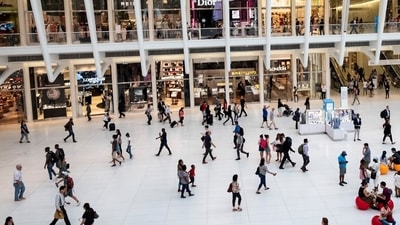 Pentagon City Mall shut down after multiple flights break out, cops detain 3 amid reports of injuries (Unsplash - representational image)