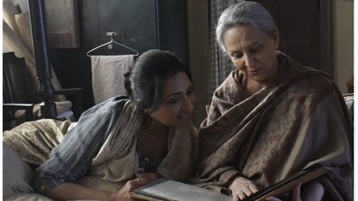 Rituparna Sengupta and Sharmila Tagore in a still from Puratawn. Rituparna Sengupta and Sharmila Tagore in a still from Puratawn.
