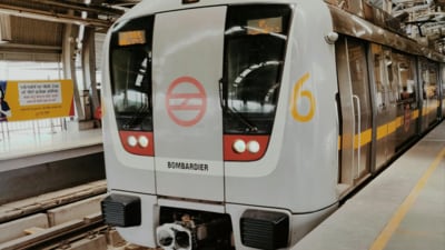 He praised Delhi Metro for phone charging points and designated seats for women. (Instagram/@alexweldertravels) He praised Delhi Metro for phone charging points and designated seats for women. (Instagram/@alexweldertravels)
