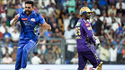 Meanwhile, Deepak Chahar struck twice for MI. (Surjeet Yadav)