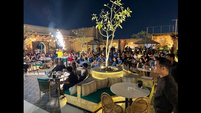 Excise officials said taverns cannot serve alcohol directly, not operate in open spaces and charge costs as per their will, even as pollution and health checks remain absent. They also flagged illegal dance performances, especially by foreigners who perform on tourist visas, which is prohibited under law. (Representative Image)